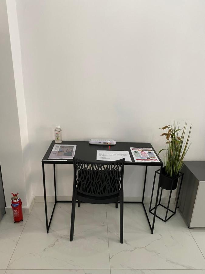 Seaside Apartment In Gzira מראה חיצוני תמונה